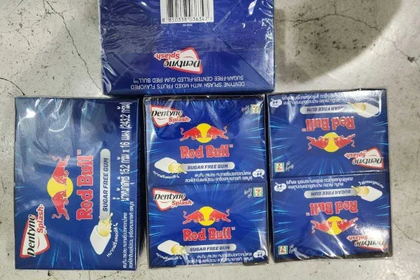 Dentyne Redbull
