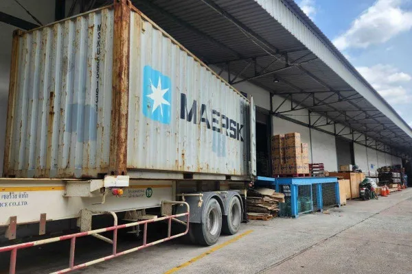 Loading Container