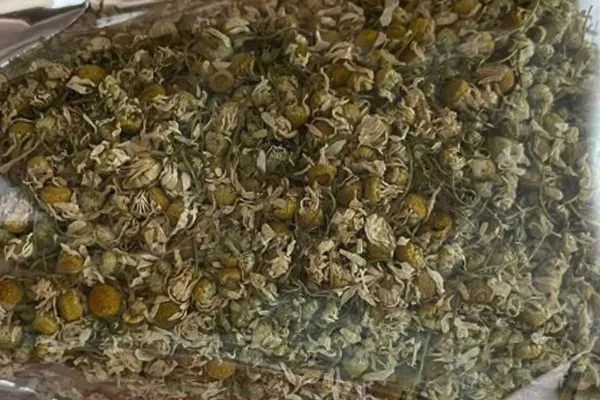 Dried Organic Chamomile Flowers