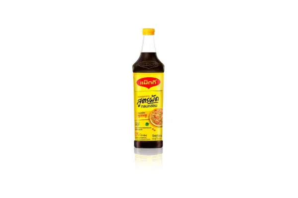 MAGGI Seasoning Sauce, Yellow Cap Sauce (Well-Rounded Stir-Fried Recipe) - 680 ml