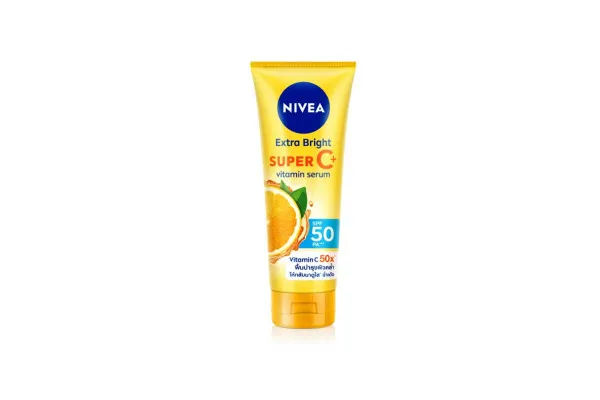 NIVEA Extra Bright Super C+ - 320 ml