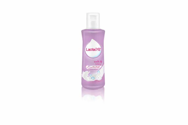 LACTACYD Feminine Wash, Soft & Silky - 150 ml