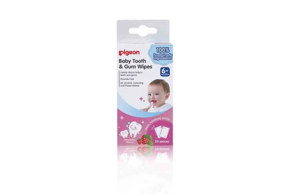 PIGEON Baby Tooth & Gum Wipes, Strawberry Flavour - 20 pcs