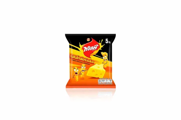 TWISTIES Rice & Corn Snack, Extreme Cheese - 15 g 